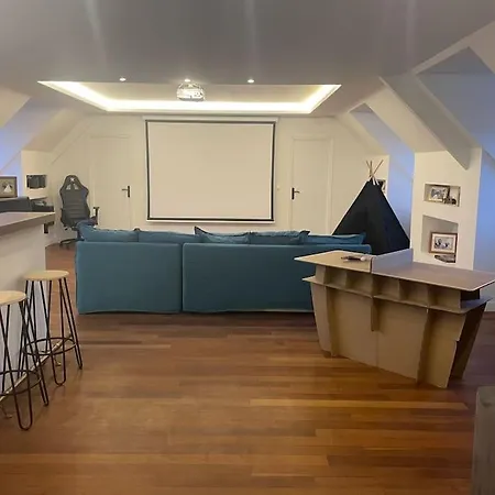 Вилла Grande Maison Familiale -12 Pers